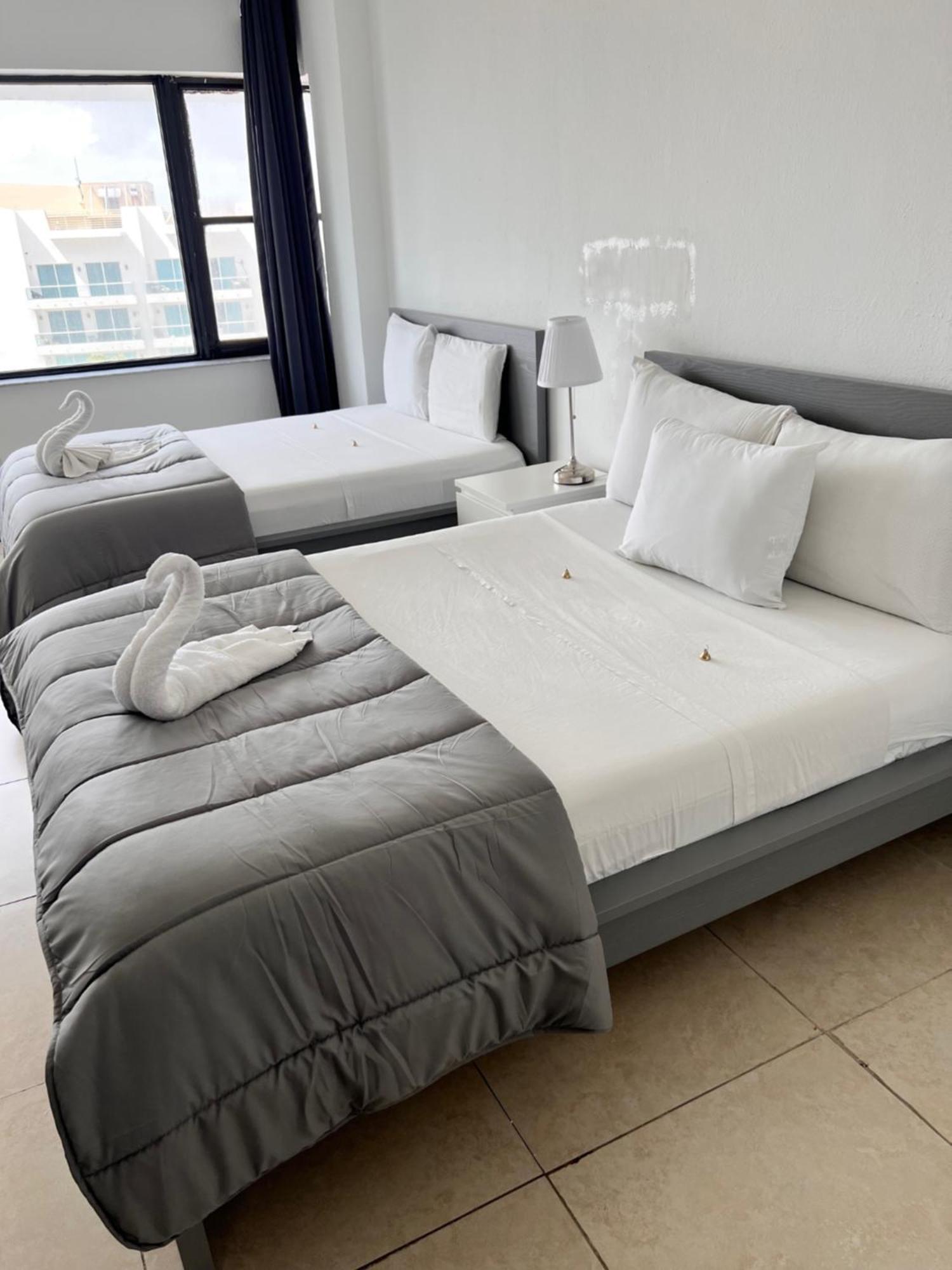 Ocean Front Units At Miami Appartement