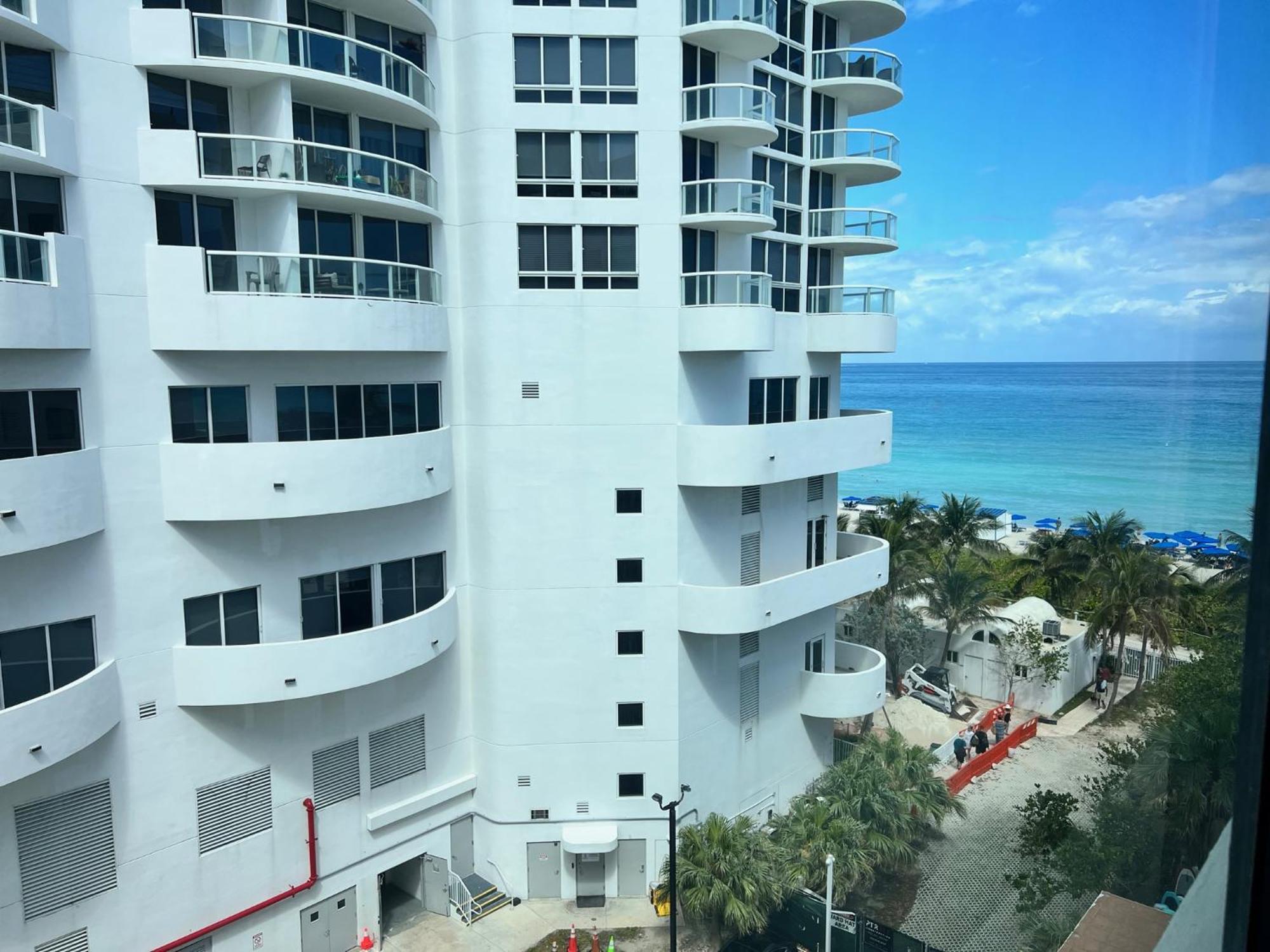 Ocean Front Units At Miami Appartement
